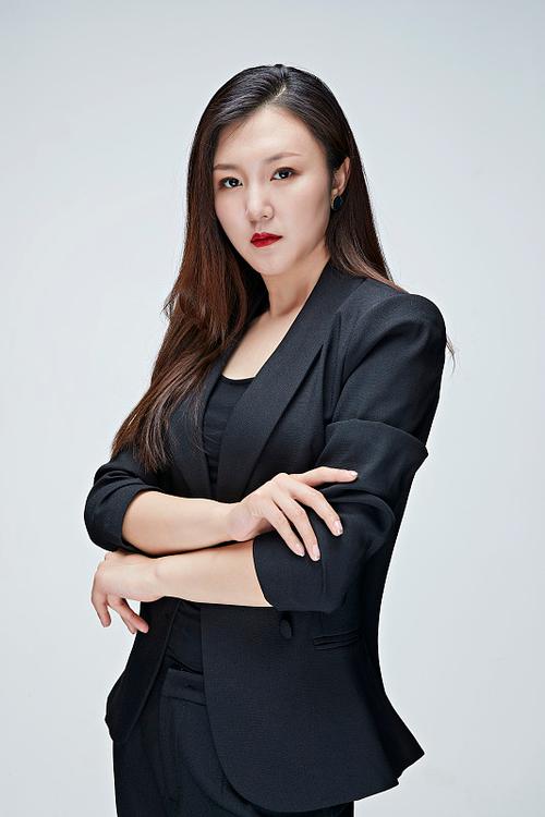 苏均 艺术总监 & 首席设计师